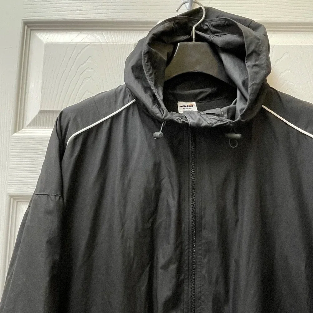 Avia Women's Medium Black Long Sleeve Full Zip Athletic Long Jacket Windbreaker